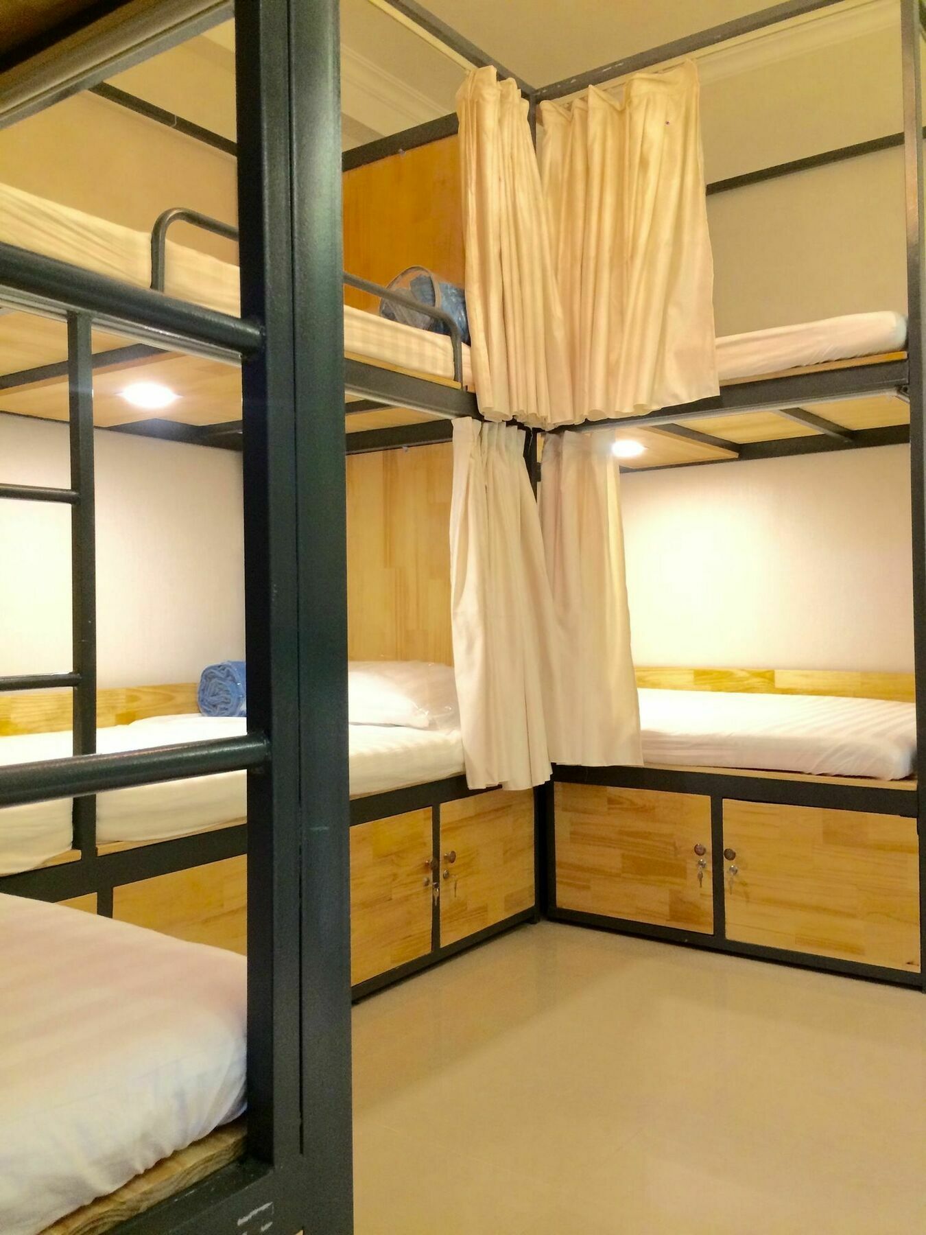The Lily Hostel & Coffee Ho Chi Minh Zewnętrze zdjęcie