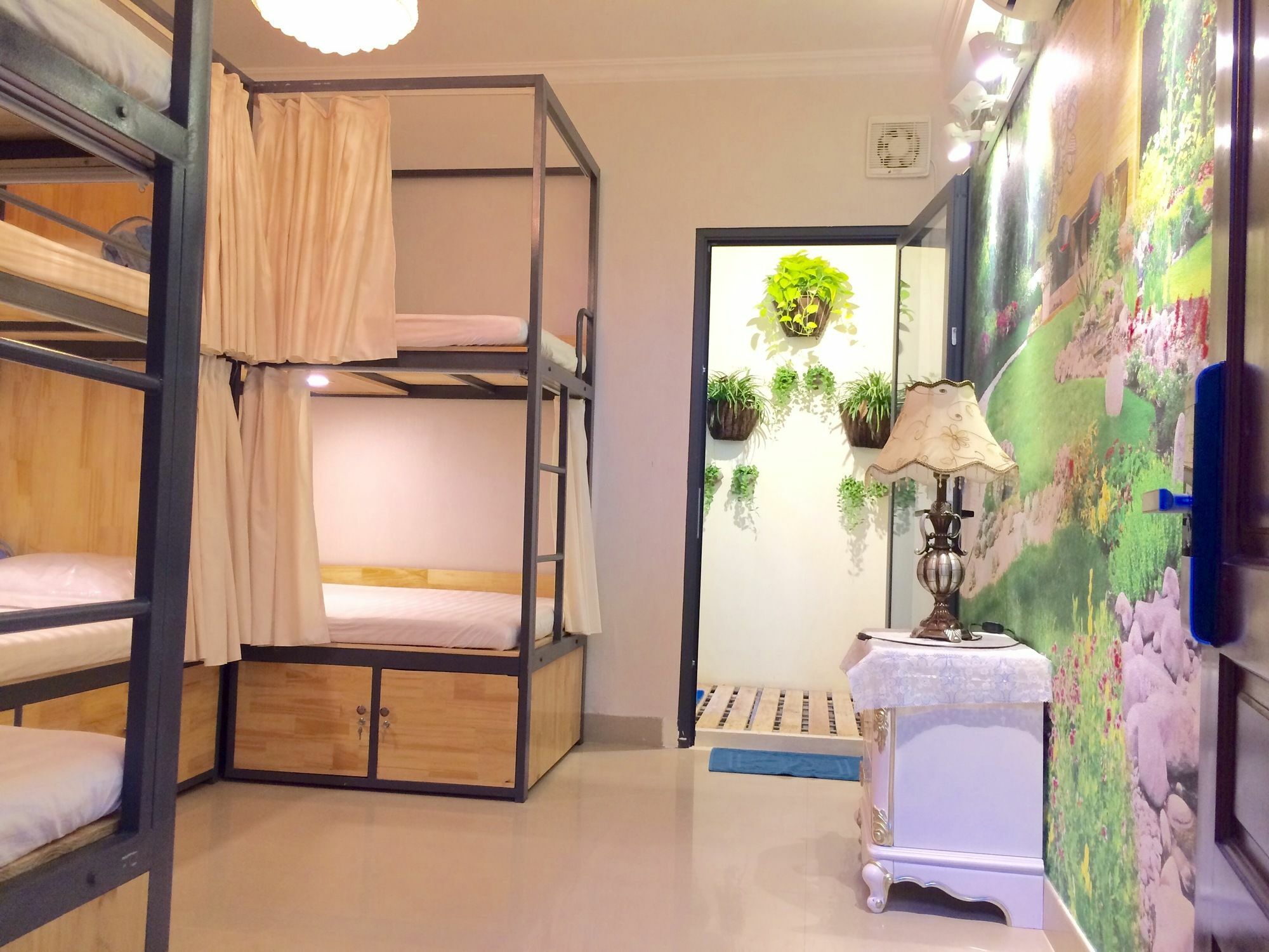 The Lily Hostel & Coffee Ho Chi Minh Zewnętrze zdjęcie